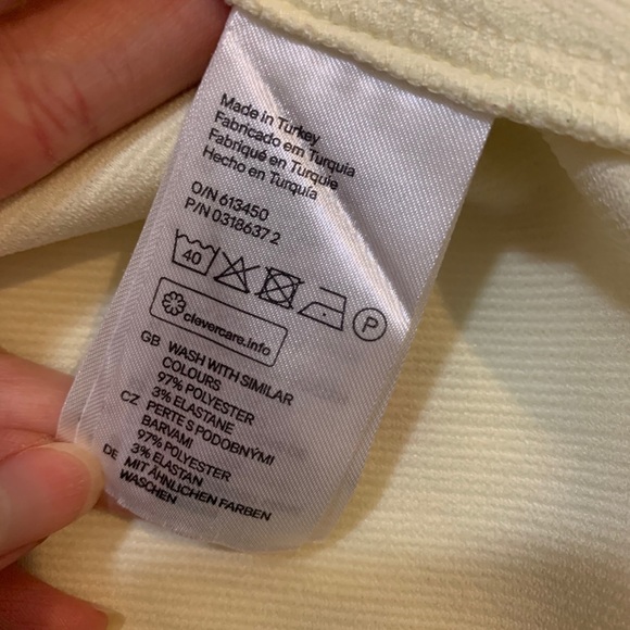 Divided by H&M Ripple Detailed Tank Top - Picture 6 of 6